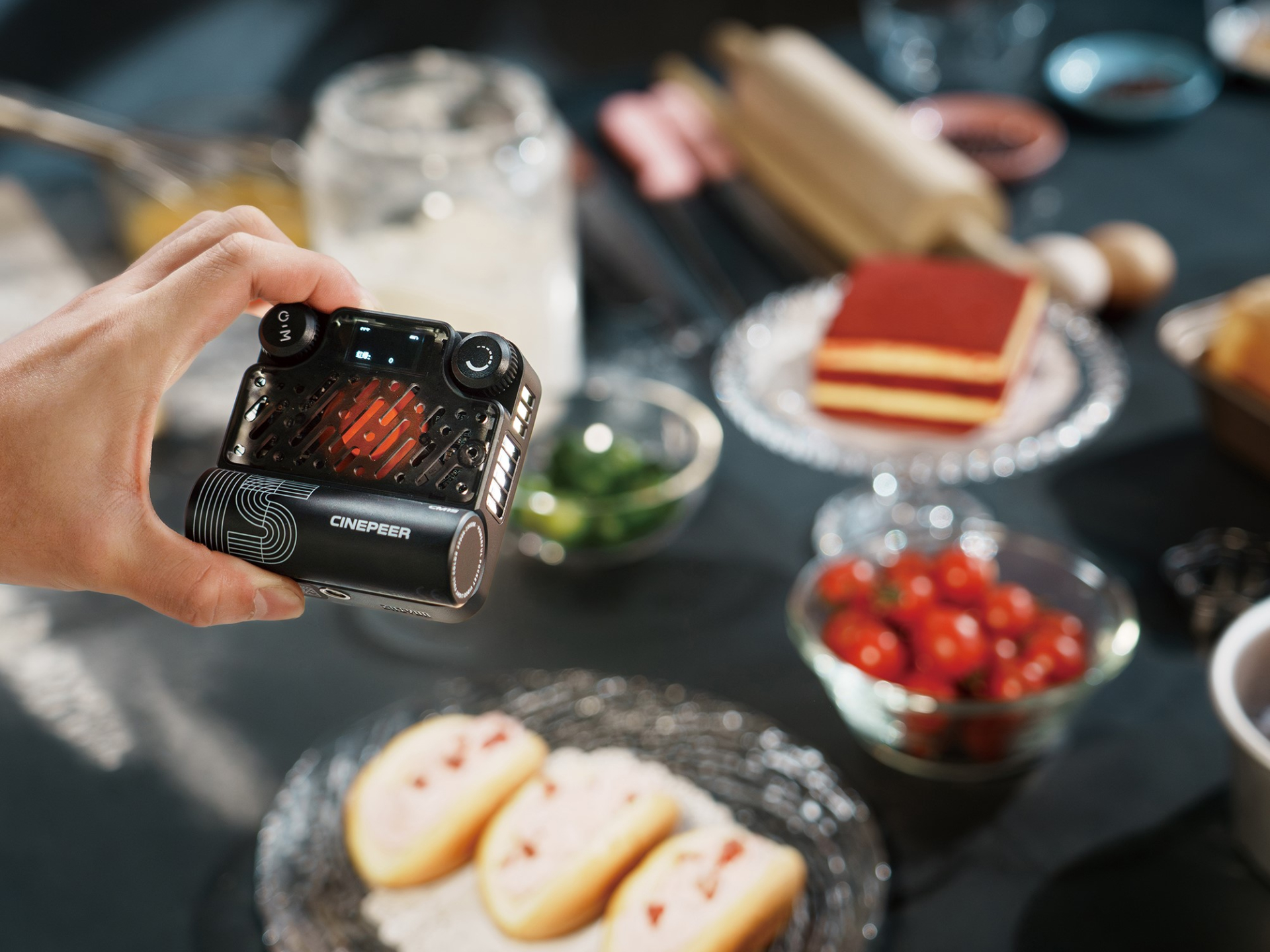 New Pocket Lights: Zhiyun Cinepeer CX100, CM25 & CM15