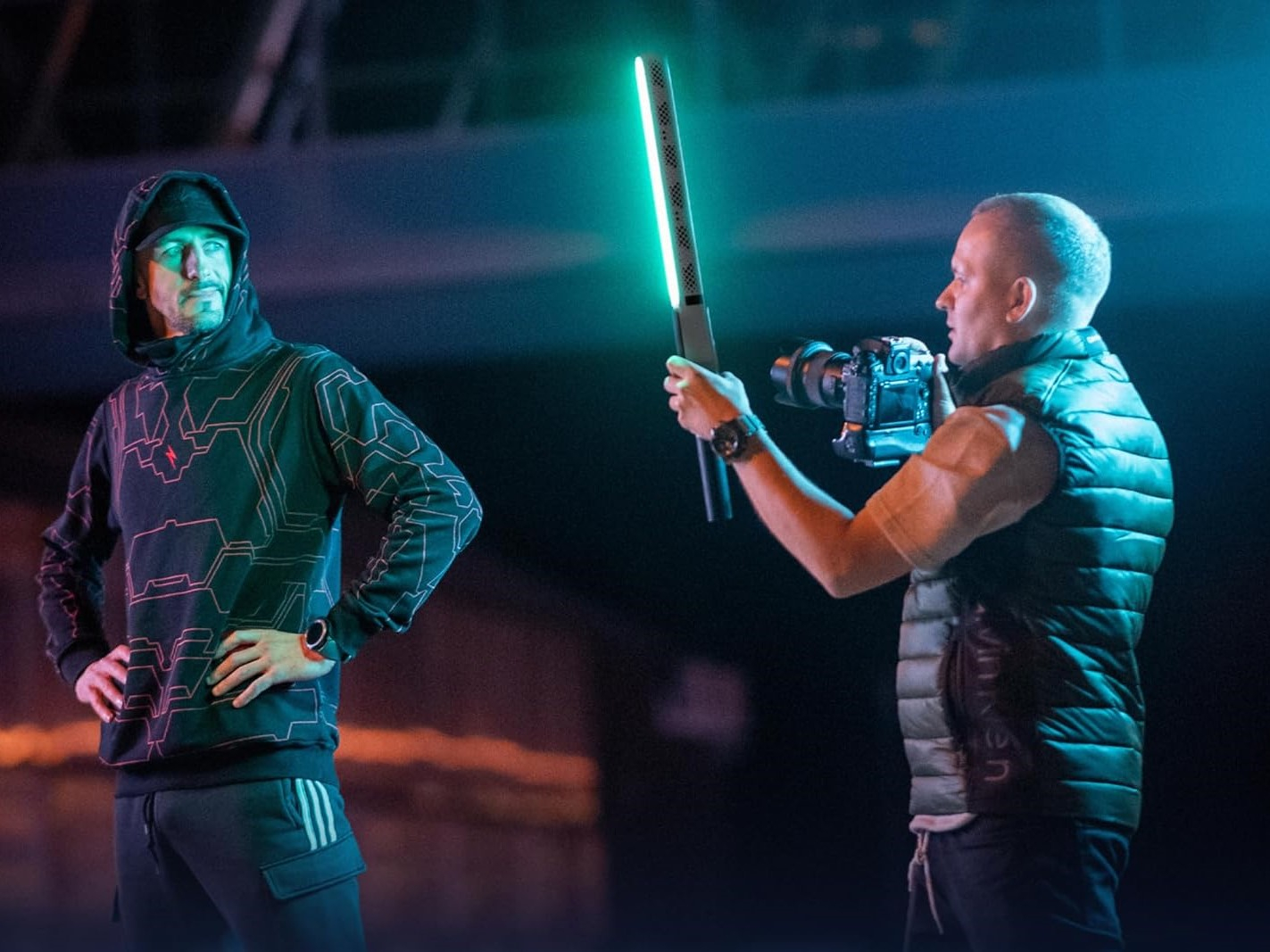 Zhiyun Cinepeer C100 & CF100 Light Sticks: Get Creative with Light Painting