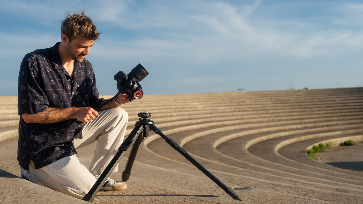 Manfrotto ONE Hybrid: A Unique New Tripod System for Mirrorless Cameras