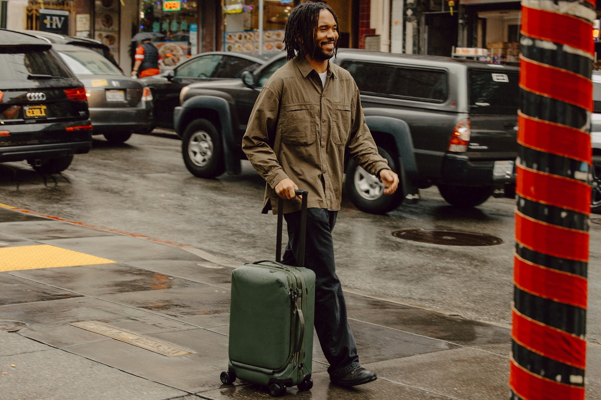 For Creators on the Move: Peak Design Roller Pro, New Sizes Outdoor Bags & Wallets