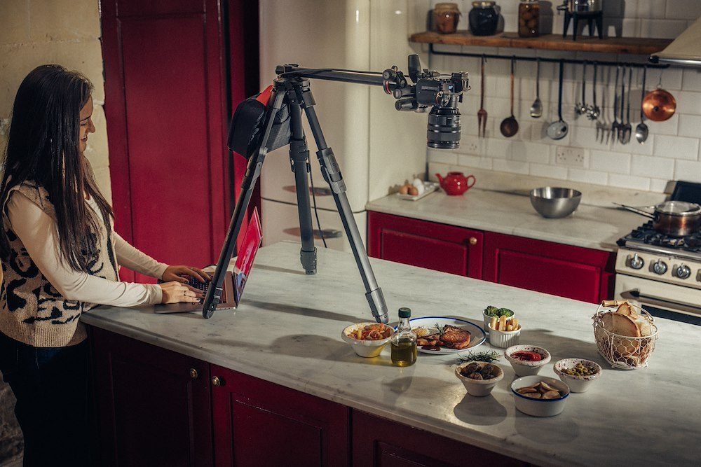 Manfrotto Expands the ONE Platform with Dedicated Photography Tripod: ONE Photo