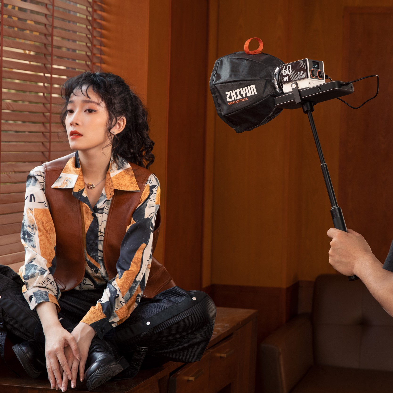 Simplify Professional Lighting with Zhiyun Molus G60 and X100 Pocket Lights